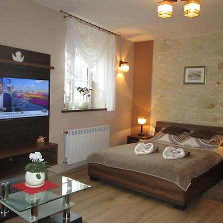 Apartamenty Przy Farze Kazimierz Dolny Exterior photo